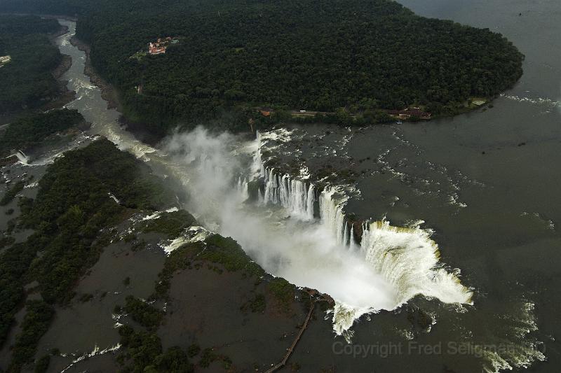 20071204_165104  D2X 4200x2800.jpg - Iguazu Falls
